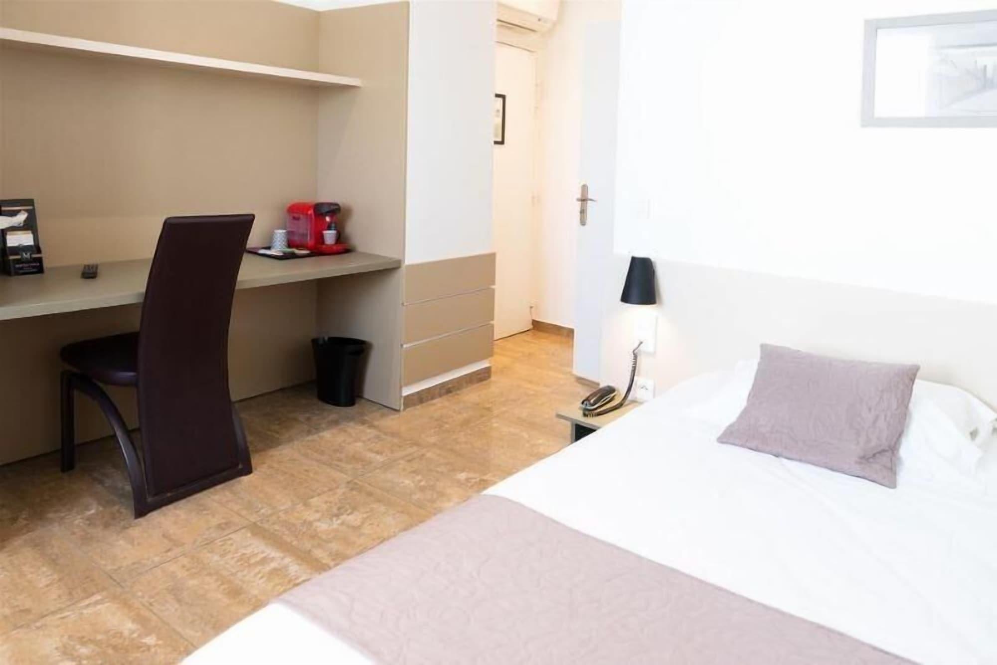 Le Saint Germain 3* Aulnay-sous-Bois