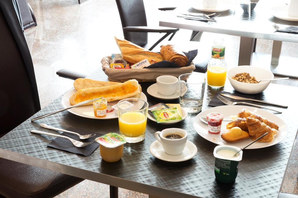 Le Saint Germain Hotel