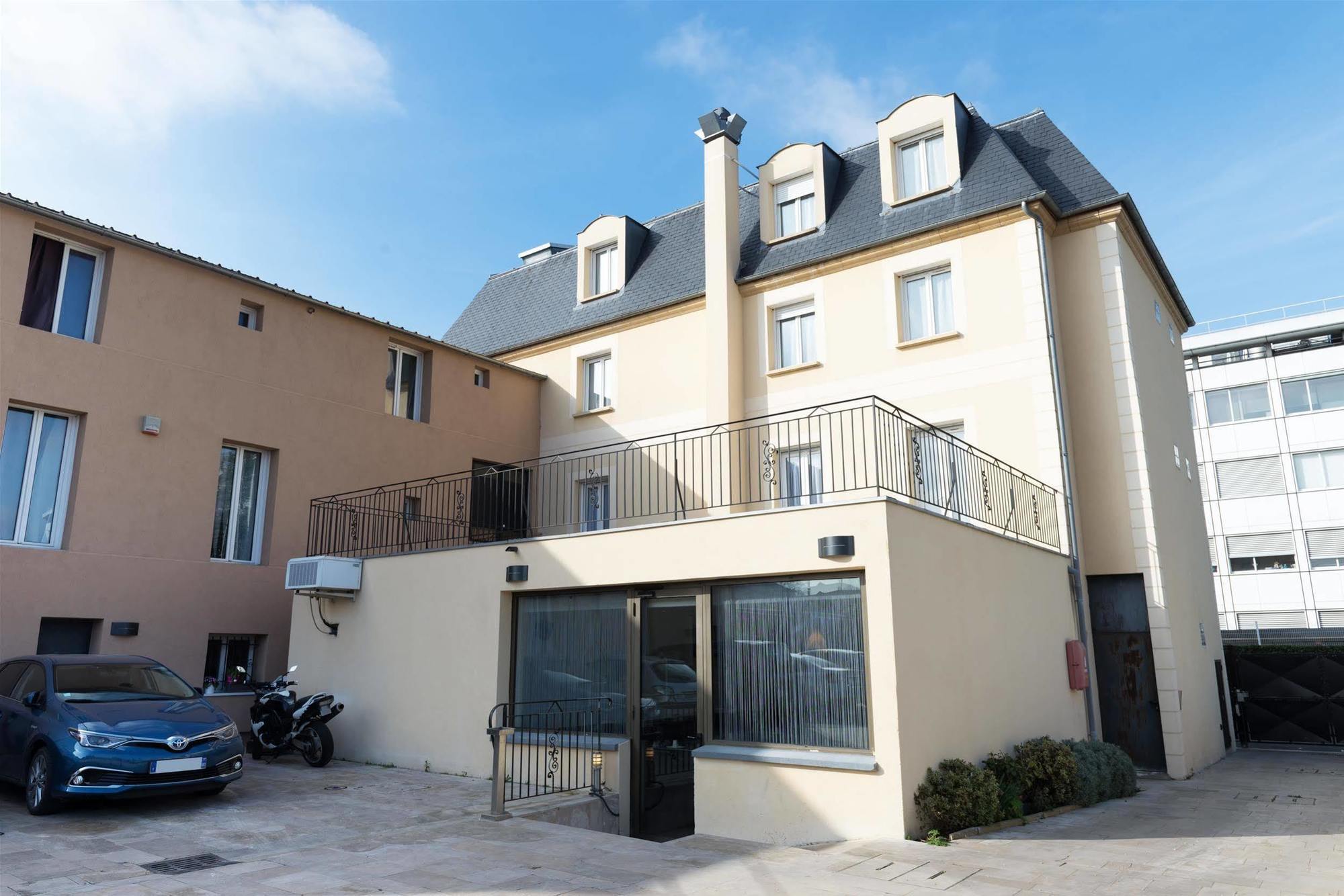 Le Saint Germain 3*